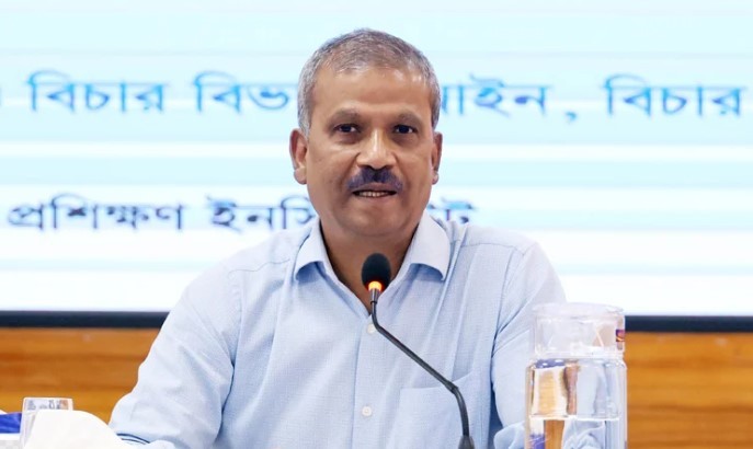 প্রবাসীদের জন্য একগুচ্ছ সুসংবাদ দিলেন ড. আসিফ নজরুল